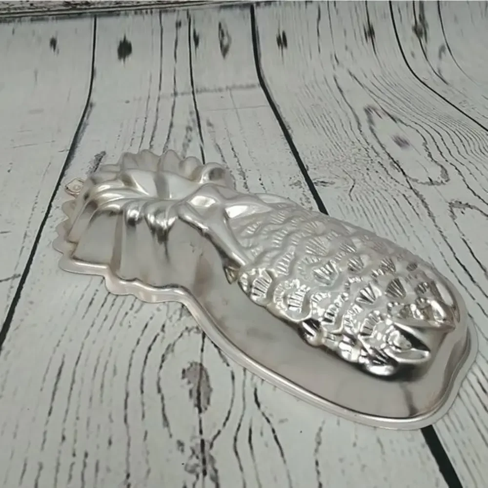 Vintage Copper Pineapple Jello Mold‎